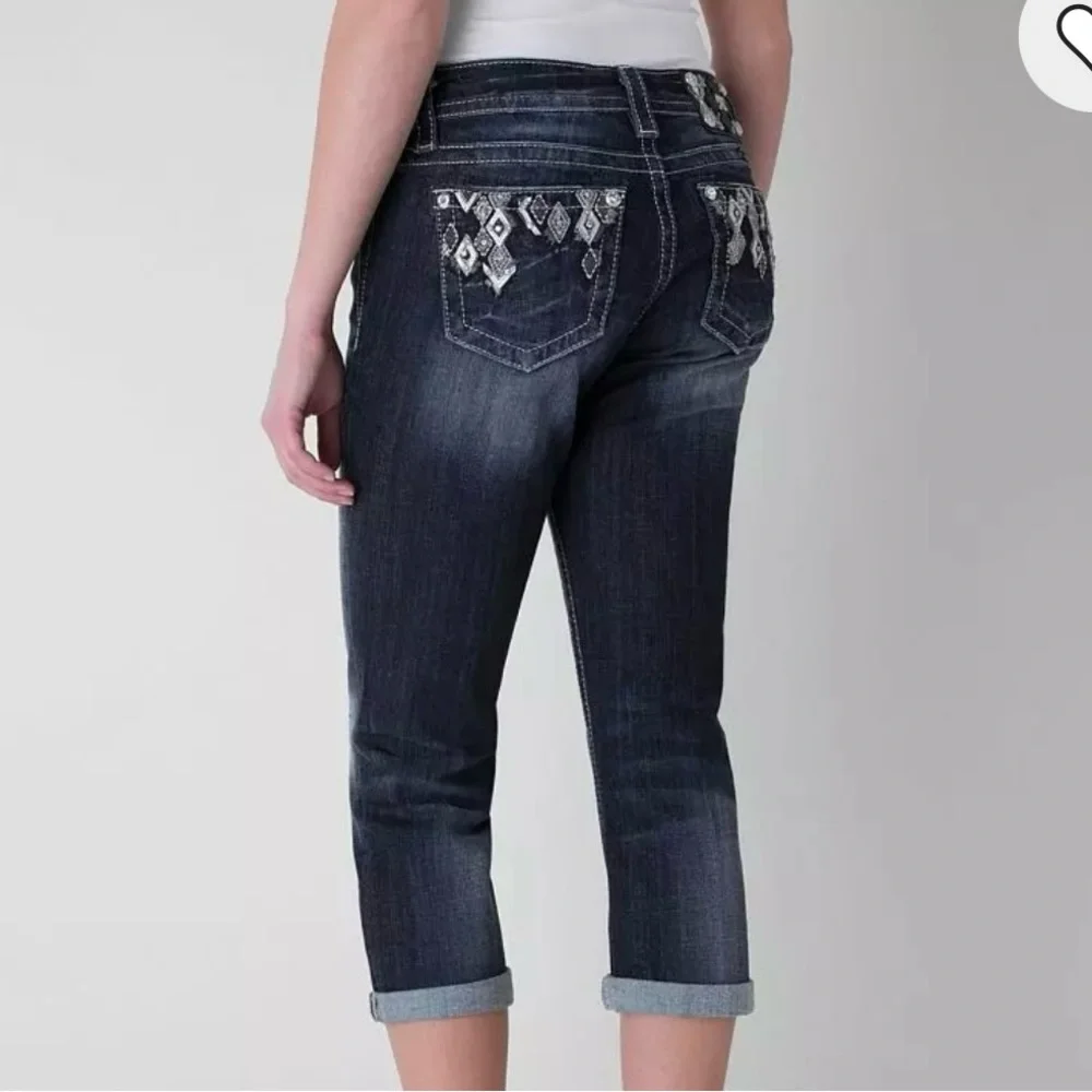 Miss Me Ankle Jeans with Classic Dark Wash Sz 34 mid rise cropped stretchy sz 34 - Picture 1 of 12